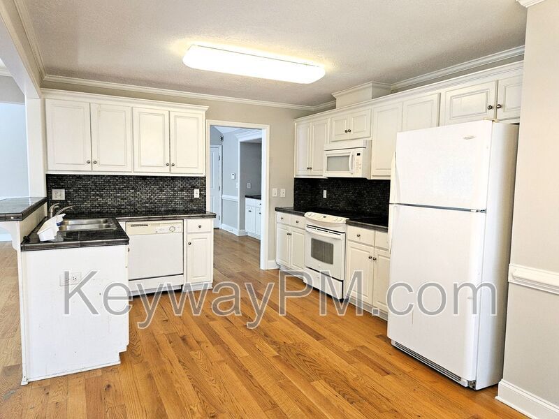 808 Tyler Woods Drive  - Tyler Woods Subdivision property image