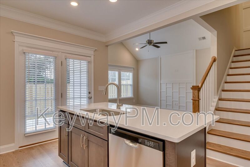 769 Bronze Way - Village Square property image