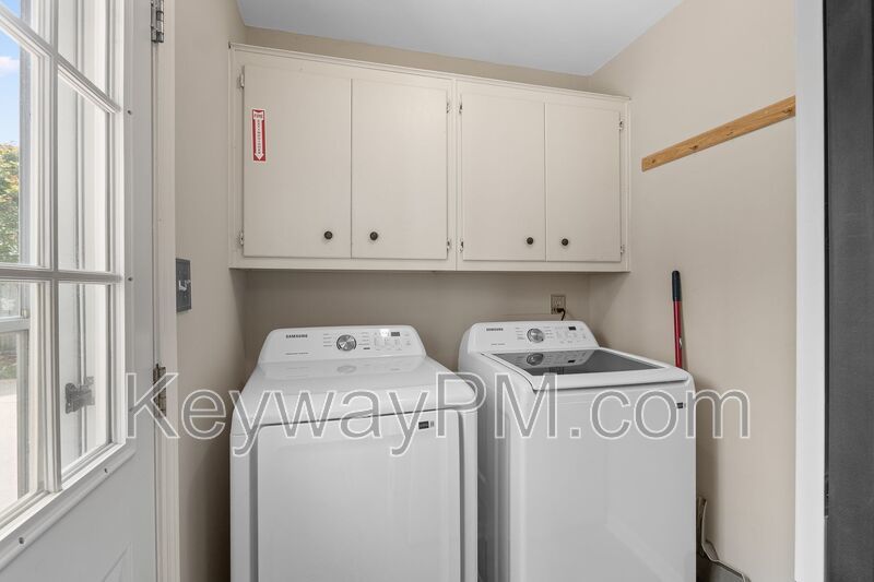 547 Pheasant Run property image