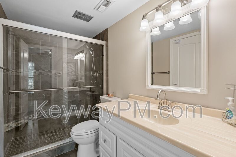 547 Pheasant Run property image