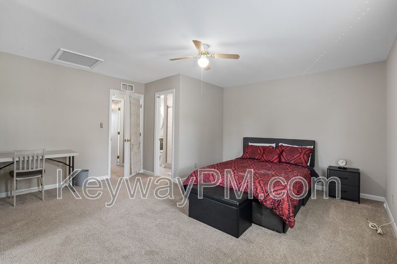 547 Pheasant Run property image