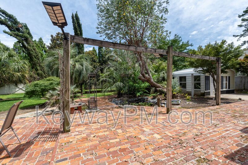 547 Pheasant Run property image