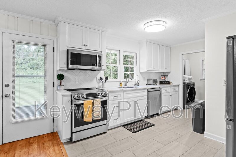 2438 Apricot Lane - Fruitland Estates - Furnished property image