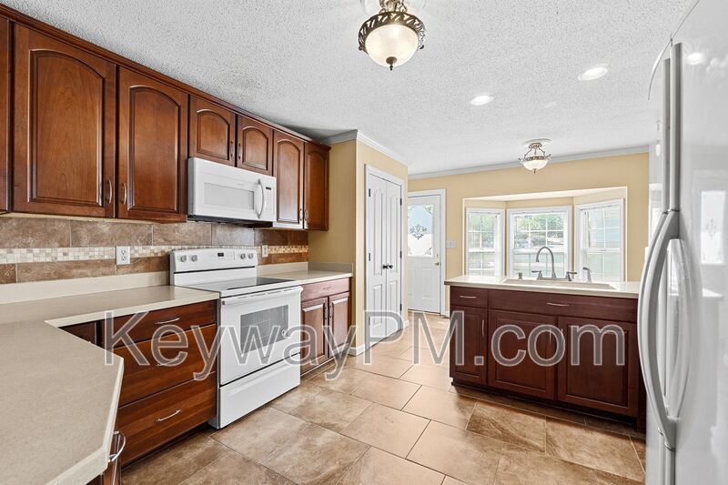 15 Mulberry Lane - Victoria Station property image