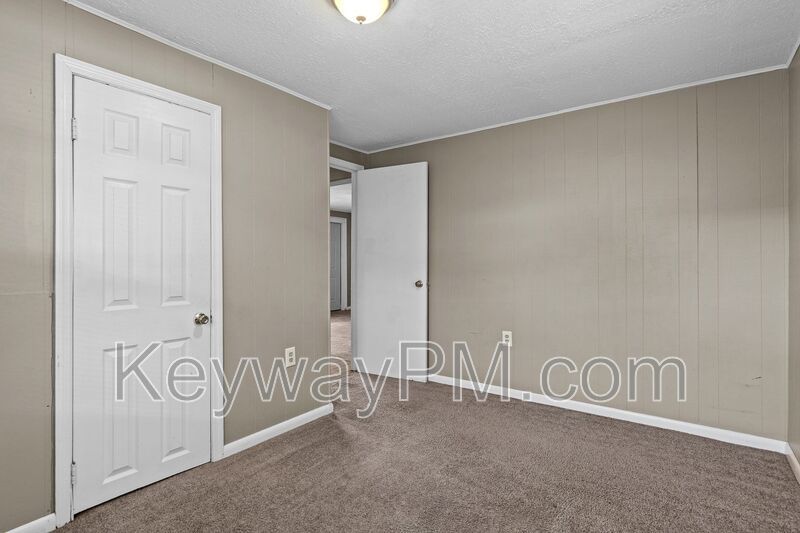 116 Argyle Avenue Unit B property image