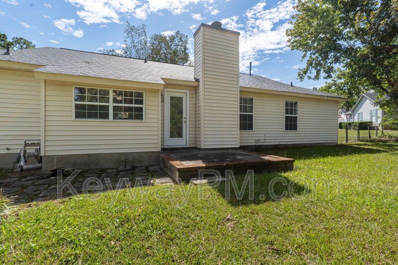 5 Astor Court property image