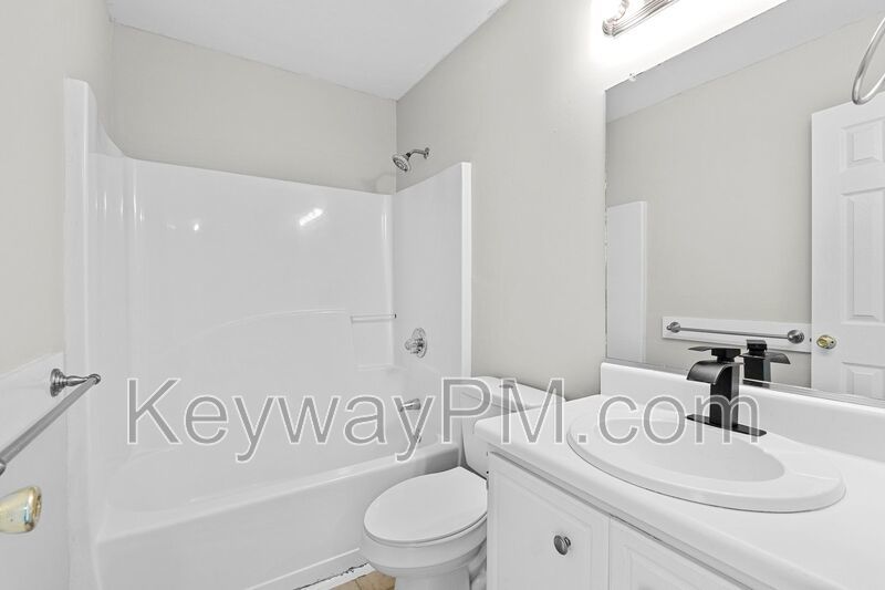 5 Astor Court property image