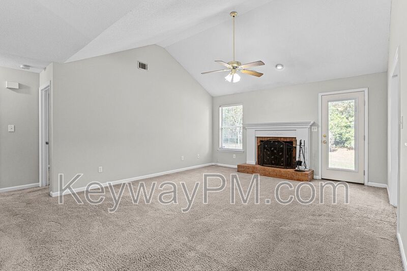 5 Astor Court property image