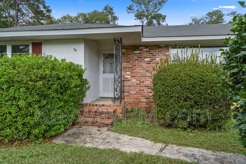 1457 Columbia Highway North property image