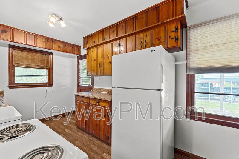 1457 Columbia Highway North property image