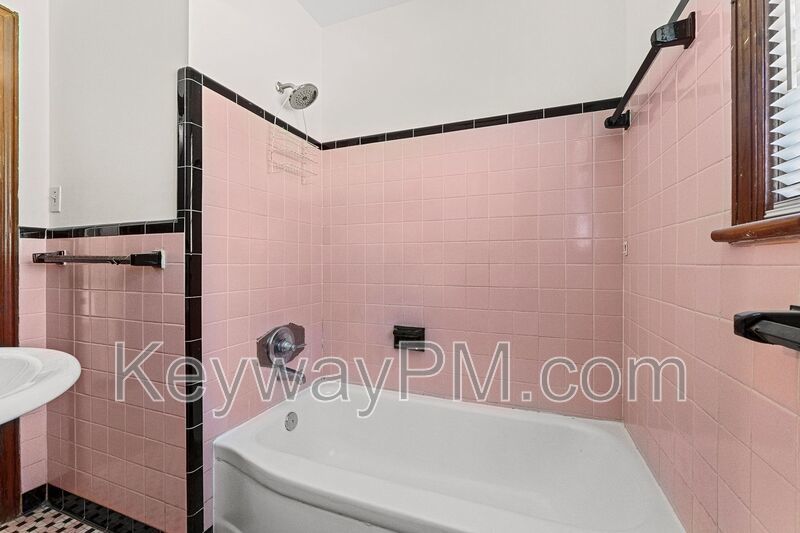 1457 Columbia Highway North property image