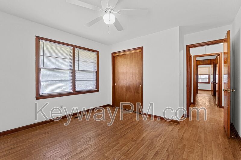 1457 Columbia Highway North property image