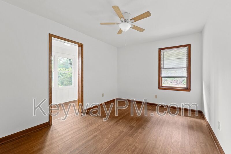 1457 Columbia Highway North property image