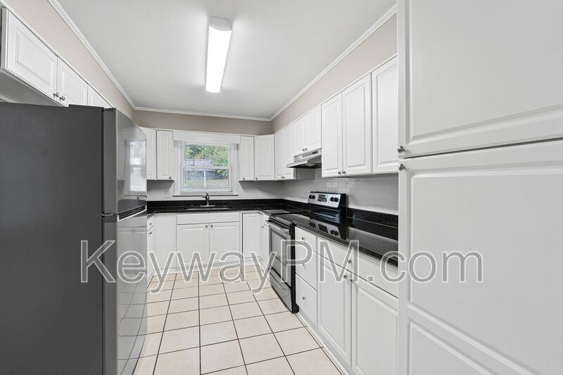 1823 Pisgah Road- Highland property image