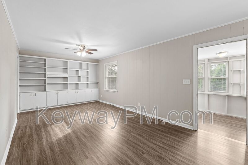 1823 Pisgah Road- Highland property image