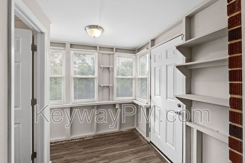 1823 Pisgah Road- Highland property image