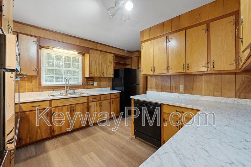 1001 Beverly Heights - Beverly Heights property image