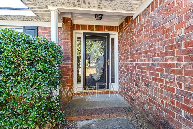 314 Taylor Circle - Summerfield Subdivision property image