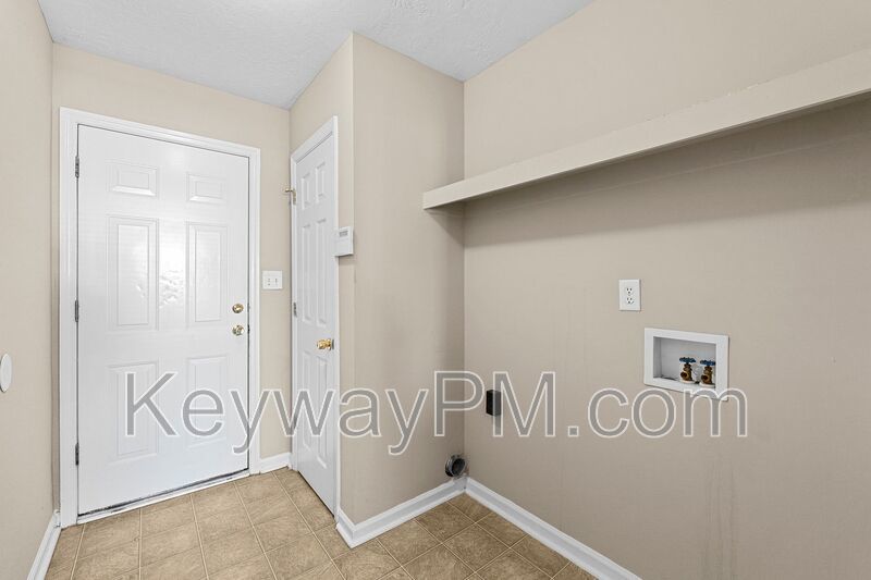 314 Taylor Circle - Summerfield Subdivision property image