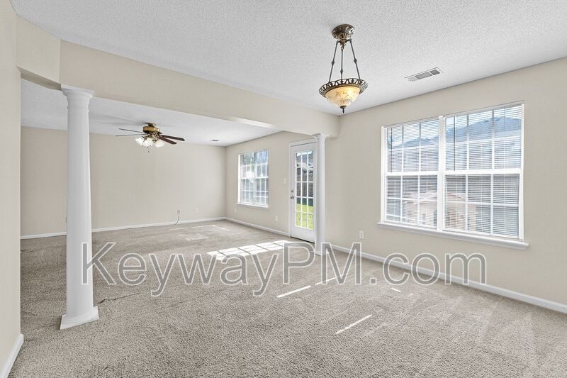 342 Washington Street- Liberty Hills property image