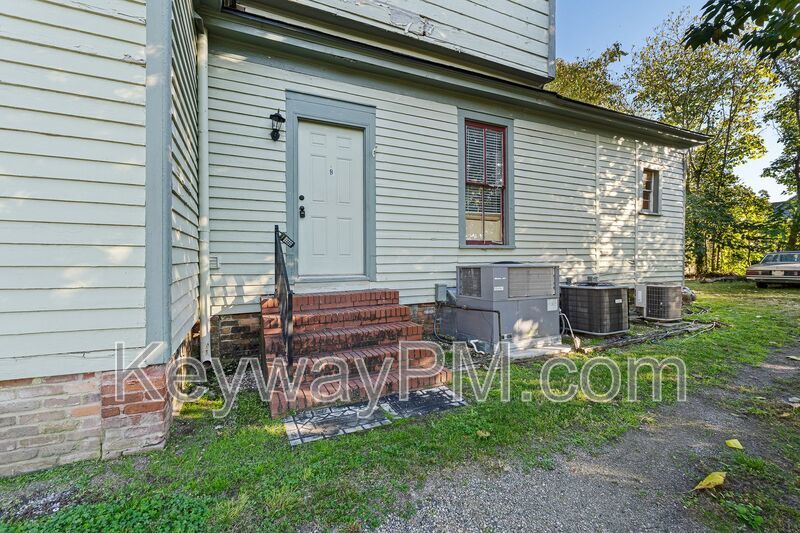 320 Telfair Street - unit B property image