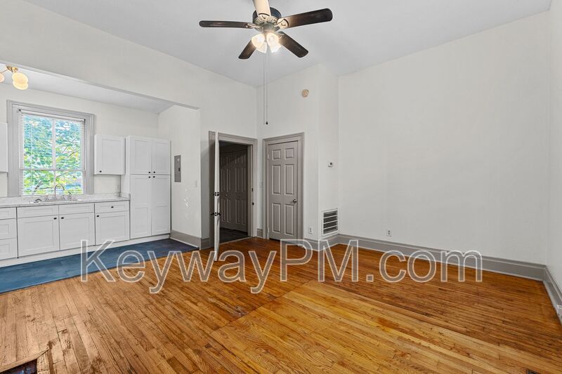 320 Telfair Street - unit B property image