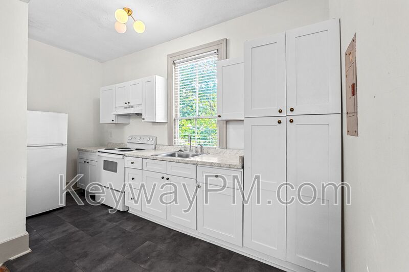 320 Telfair Street - unit B property image