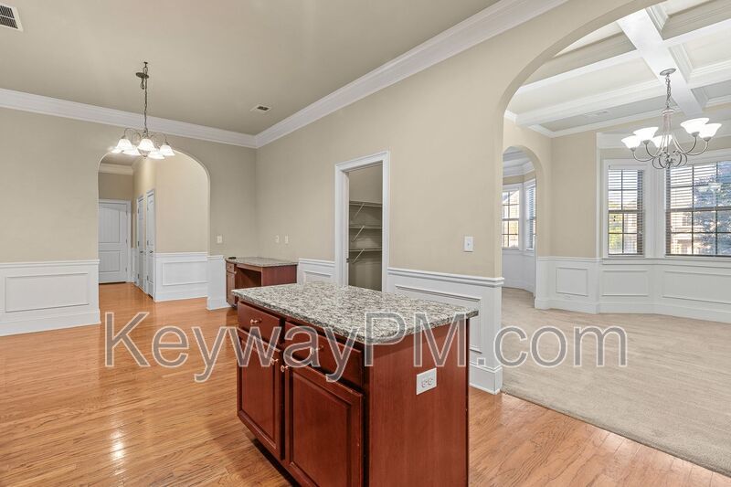 1023 Iris Glen Drive - Iris Glen property image