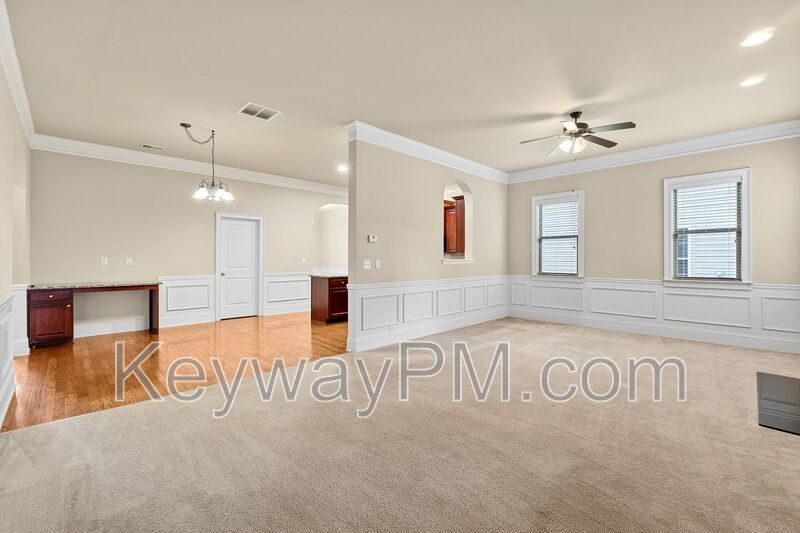 1023 Iris Glen Drive - Iris Glen property image