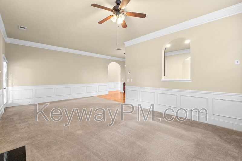 1023 Iris Glen Drive - Iris Glen property image