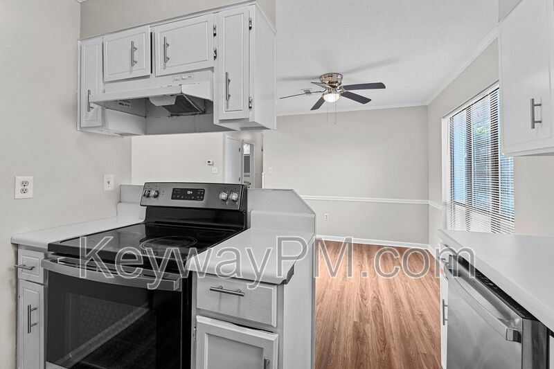 2908 Cable Way property image
