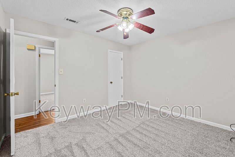 2908 Cable Way property image