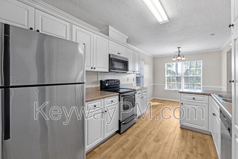 2654 Ardwick Drive - South Hampton property image
