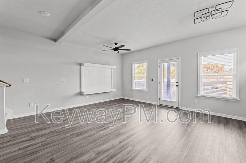 847 Felix Way - Green Forest property image