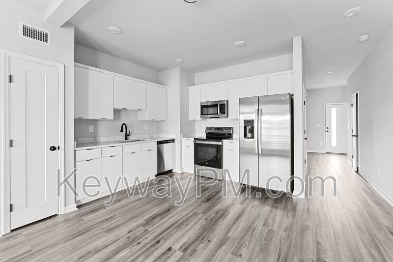 847 Felix Way - Green Forest property image