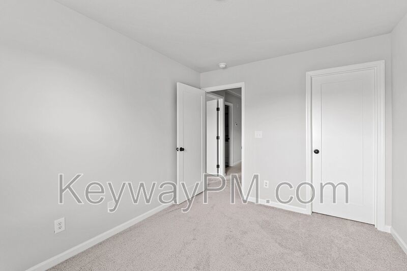 847 Felix Way - Green Forest property image