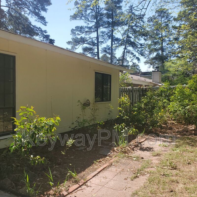 4441 Shadowmoor Drive - Shadowmoor property image