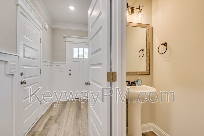 2028 Denmarke Avenue SE - Miller Landing property image