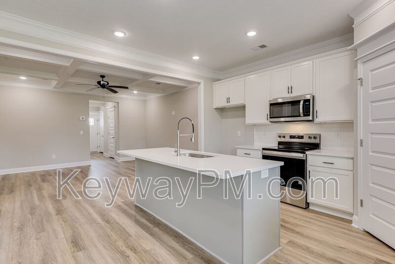 2028 Denmarke Avenue SE - Miller Landing property image