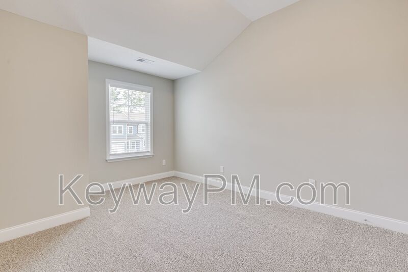 2028 Denmarke Avenue SE - Miller Landing property image