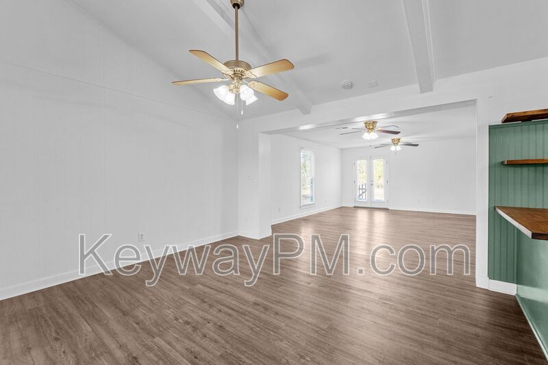 3327 Cockatoo Road - Ravenwood property image