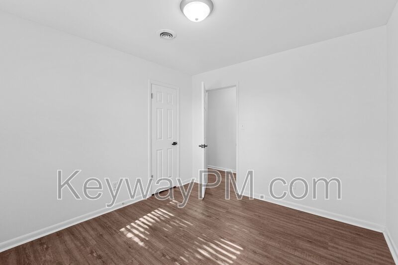 3327 Cockatoo Road - Ravenwood property image