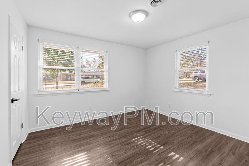 3327 Cockatoo Road - Ravenwood property image