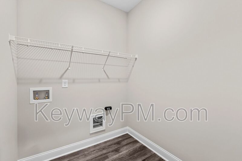 8049 Kinsale Avenue SE - Miller Landing property image