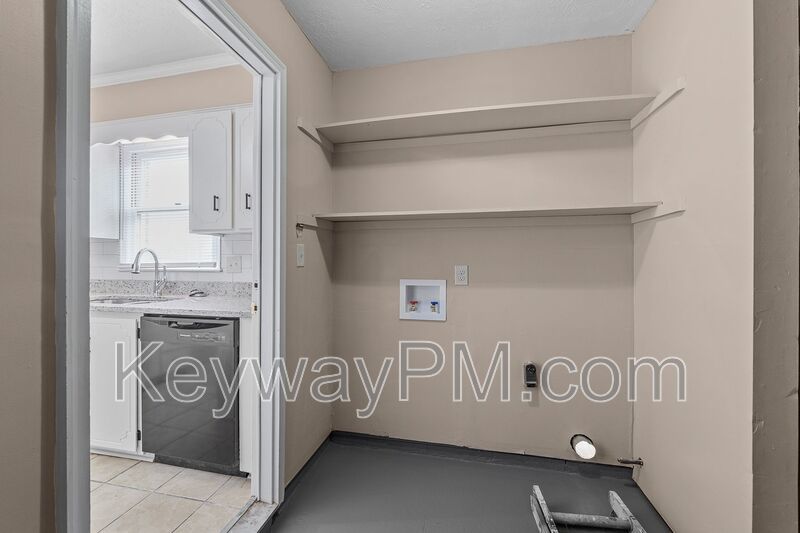 2320 Greengate Drive property image