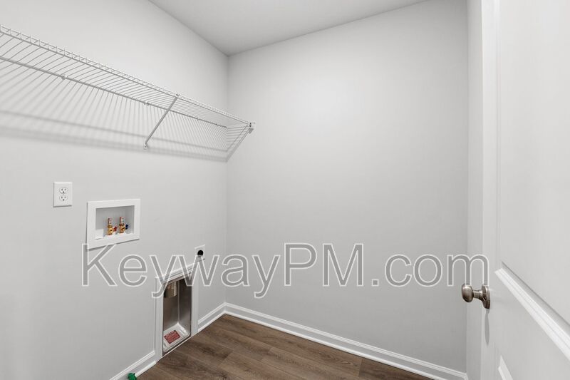 1301 Newbern Drive - Caroleton property image