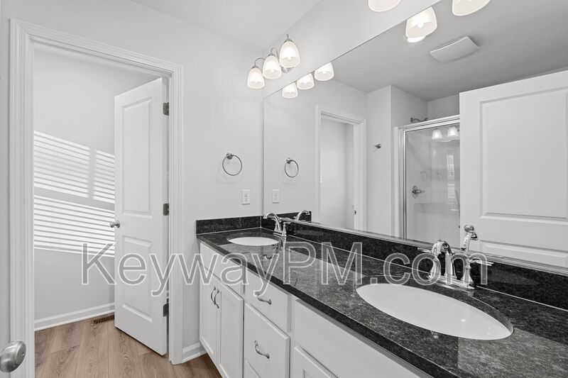 1301 Newbern Drive - Caroleton property image