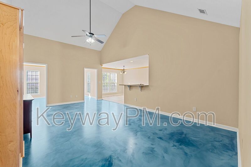 811 Oshields Court - Magnolia Ridge property image