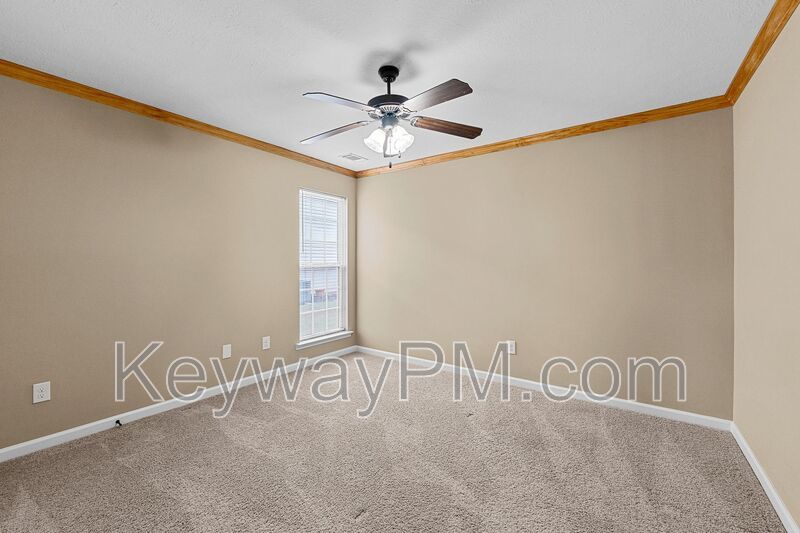 811 Oshields Court - Magnolia Ridge property image