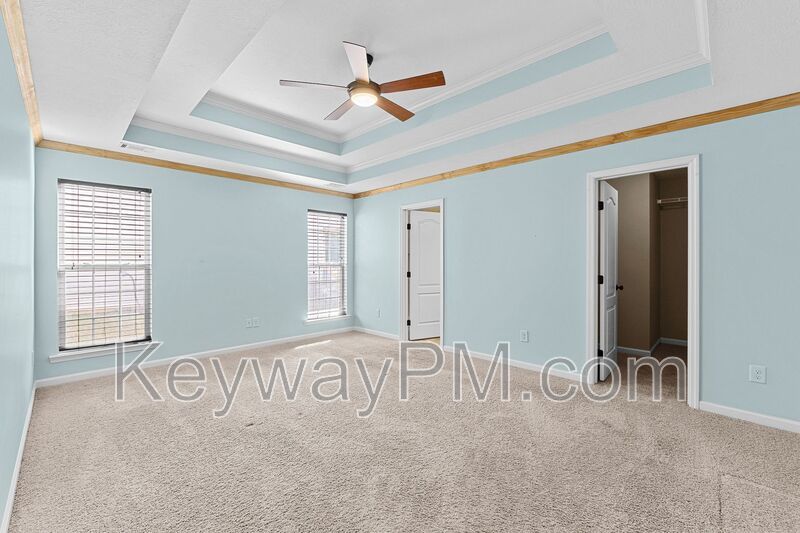 811 Oshields Court - Magnolia Ridge property image